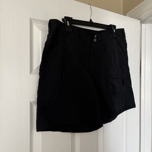 VTG Bimini Bay Women’s 12 Black  Shorts Solid Button Flat Front Cargo Pockets